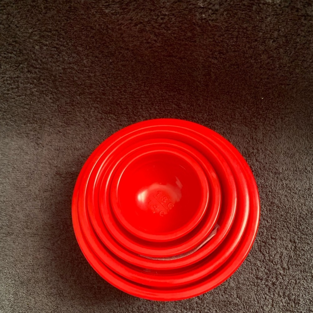 NWOT Red Melamine Nesting Measuring Bowls, Set of 5, 1/8 - 2 Cups - Picture 9 of 10